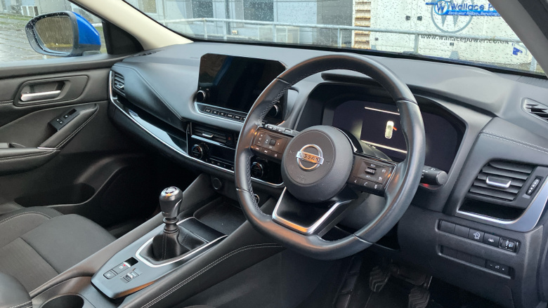 Nissan Qashqai 1.3 DiG-T MH N-Connecta 5dr Petrol Hatchback